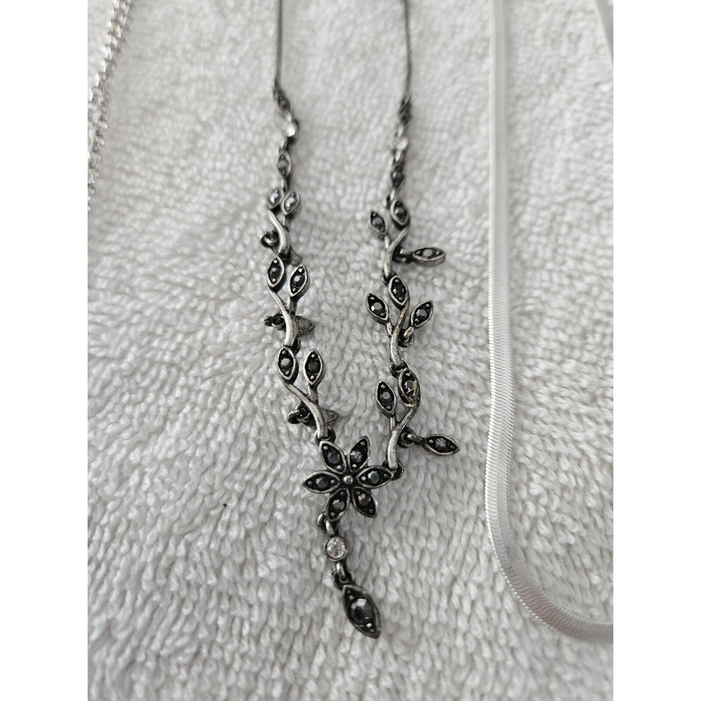 Three Necklace Lot - Picture 2 of 5